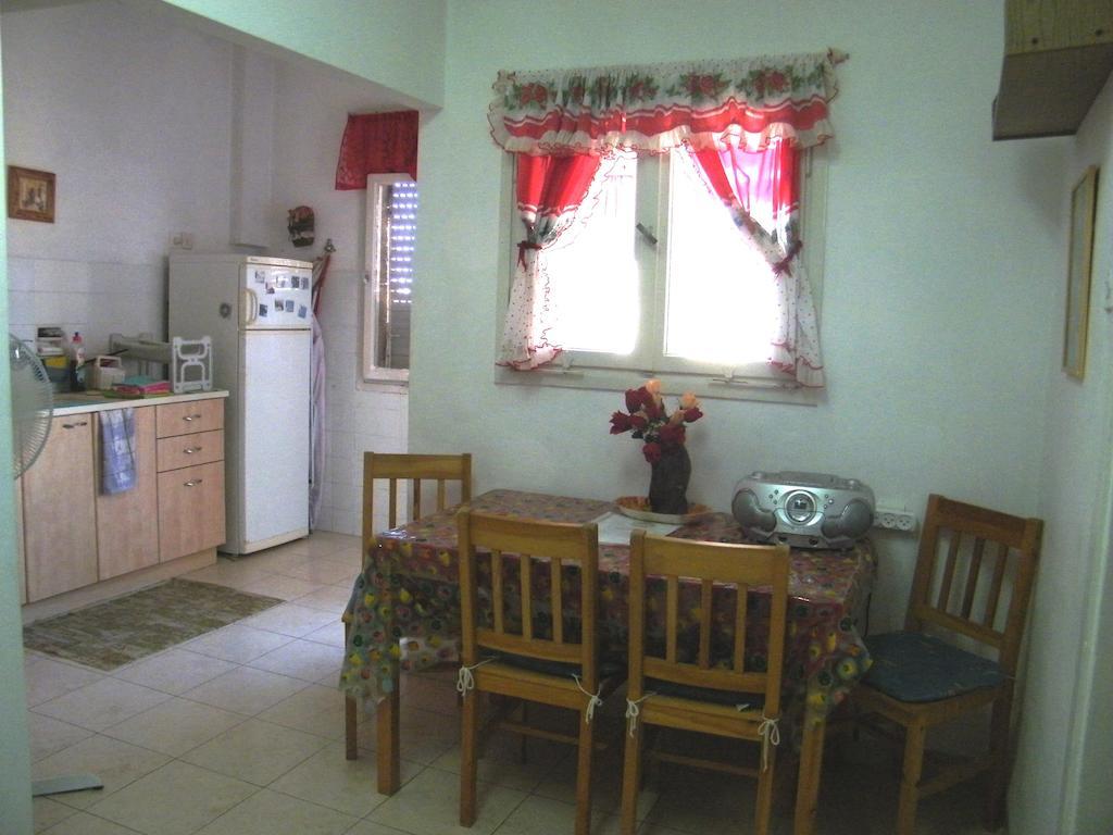 Stella Maris Hosting Apartment Haifa Cameră foto